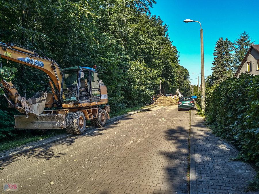 w poniedziałek wylały studzienki, a dzisiaj wykopki