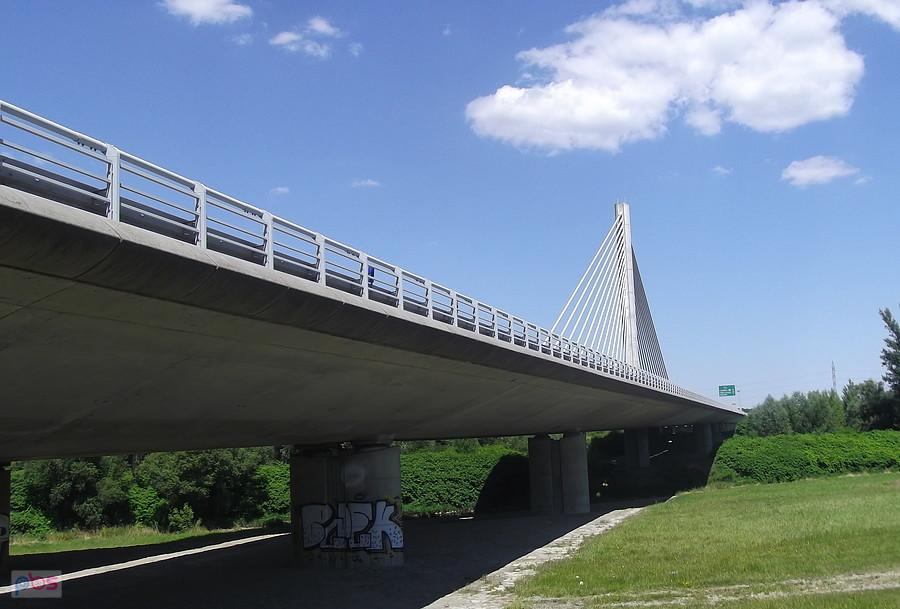 U góry autostrada