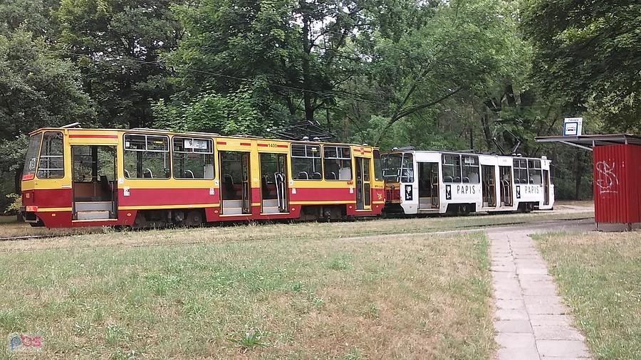 Tramwaj na krańcówce na Zdrowiu