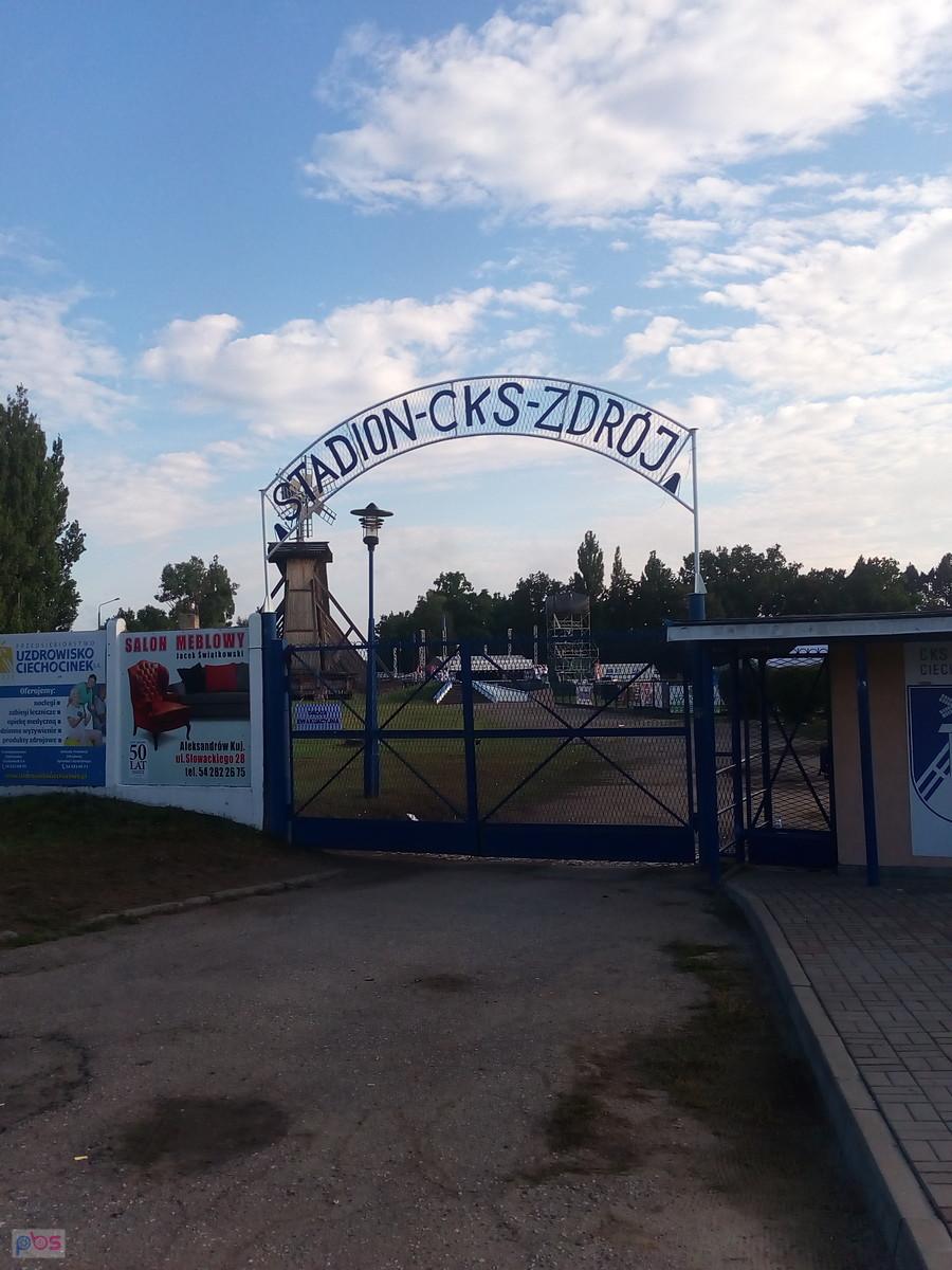 Tu wczoraj był koncert muzyki cygańskiej