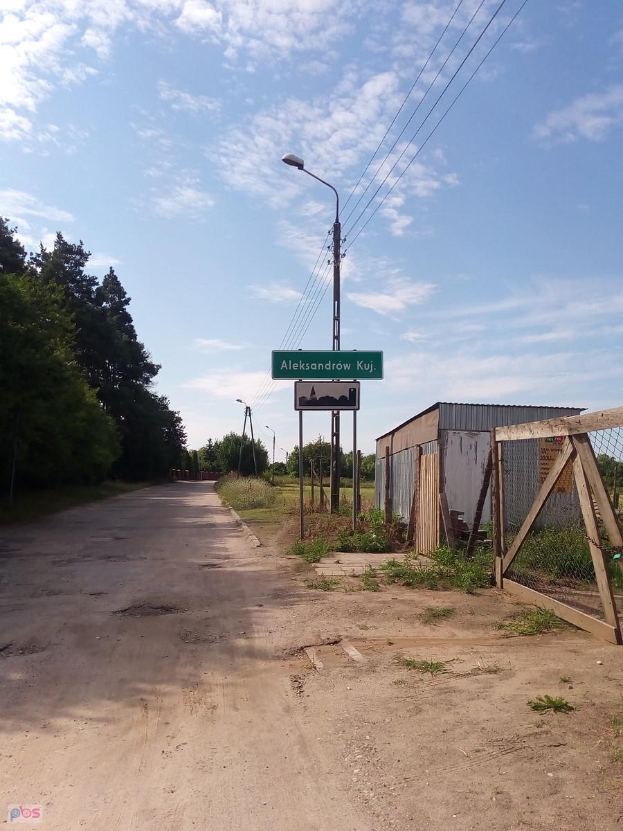 Do Aleksandrowa od tyłu
