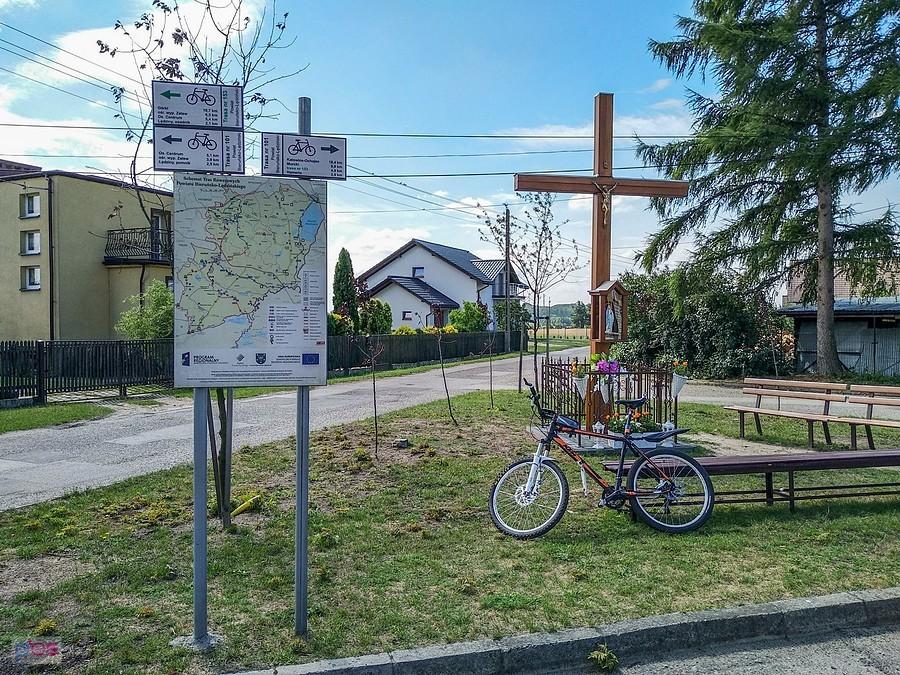 Postój pod krzyżem w Lędzinach