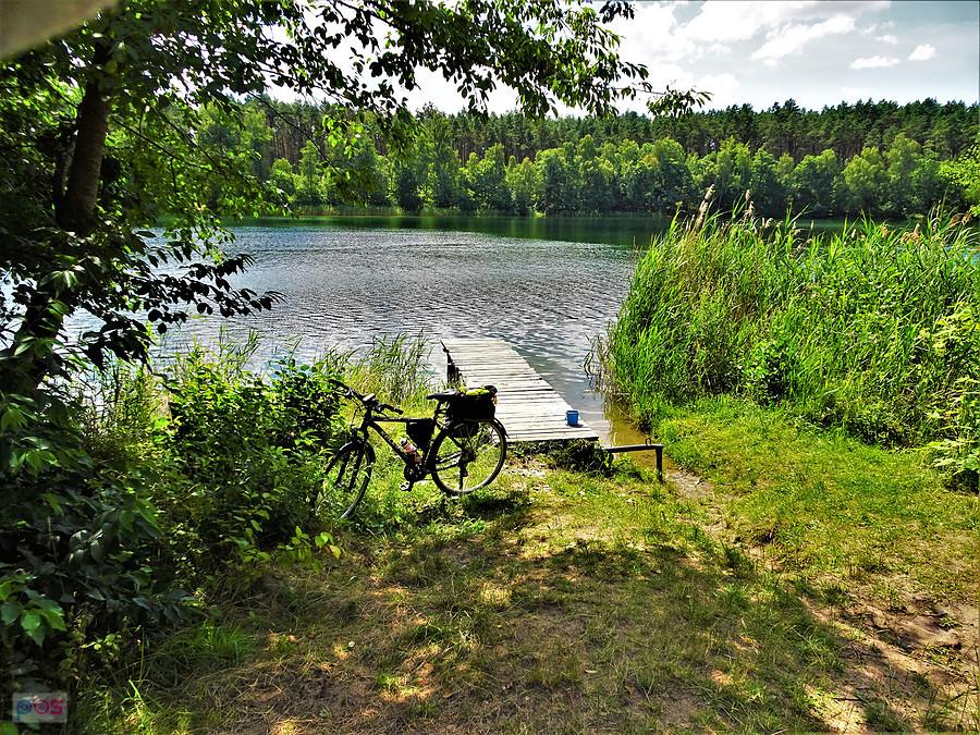 Wycieczka rowerowa nad Jezioro Borówno Wielkie. Jestem na miejscu.