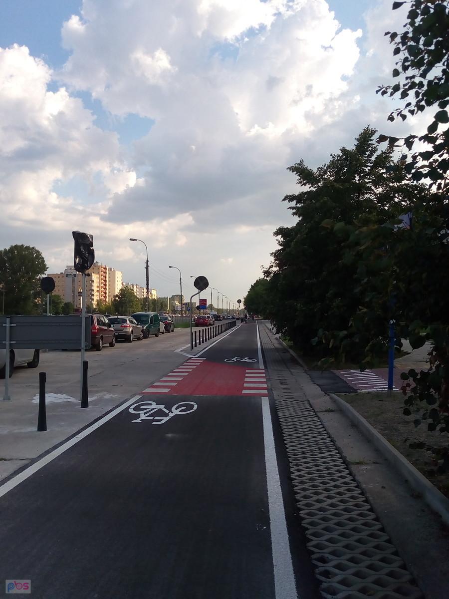 Nowy ładny fragment ddr na Powstańców Śląskich