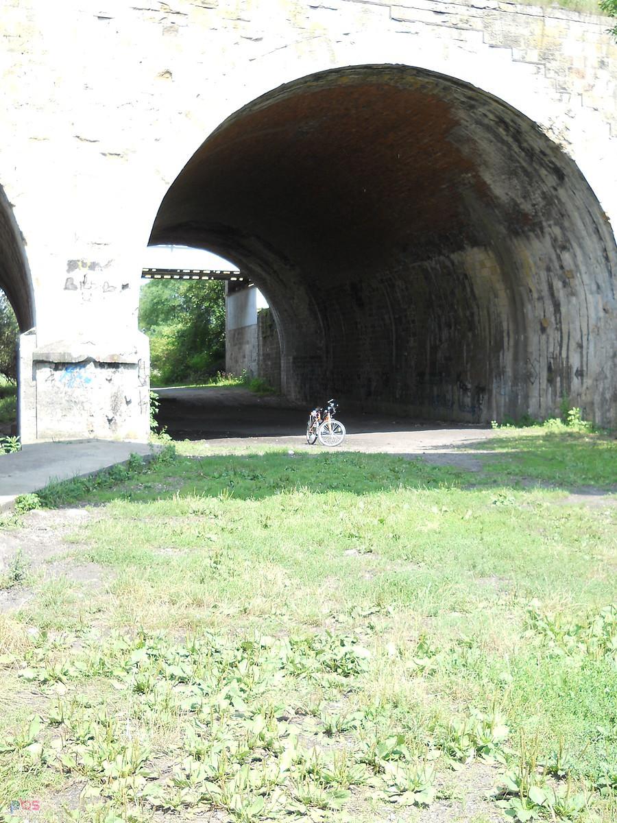 rower jeszcze stoi