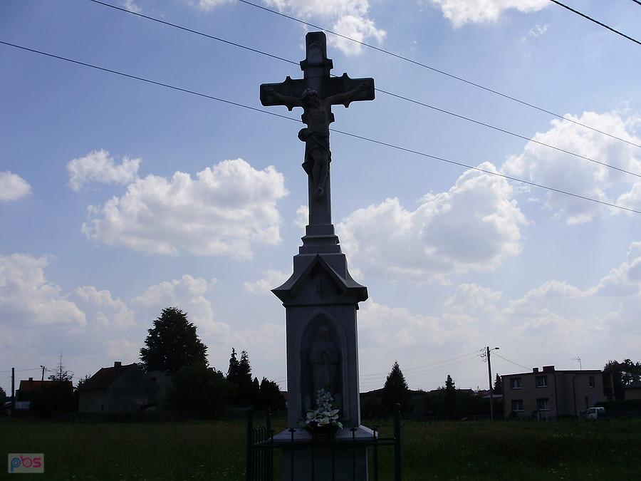 Jeden z przydrożnych krzyży / XIX w. - napisy w jęz. niemieckim