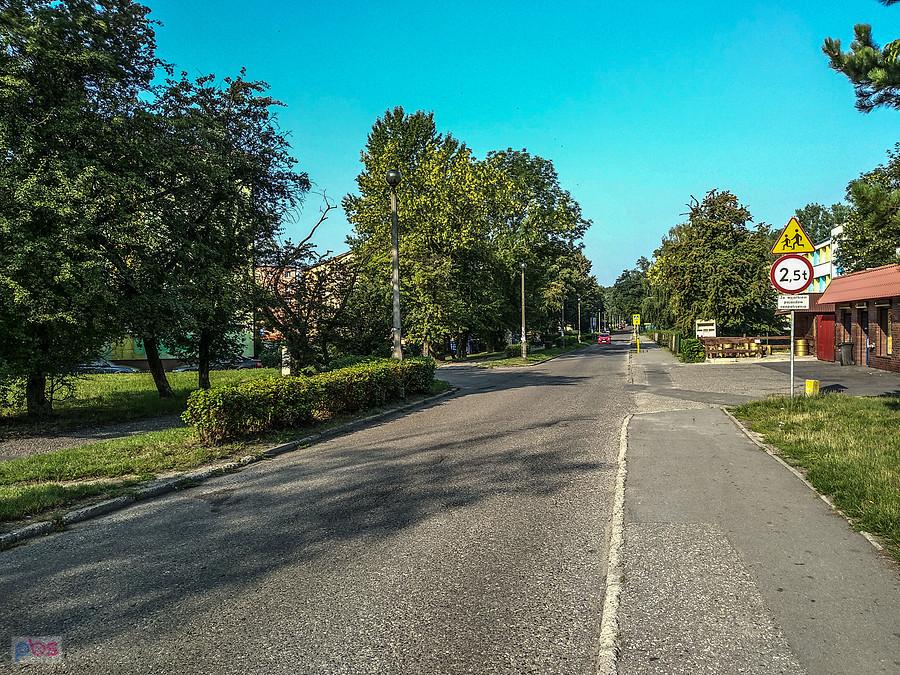 Jakie pustki przy szkole na Sportowej w Zabrzu