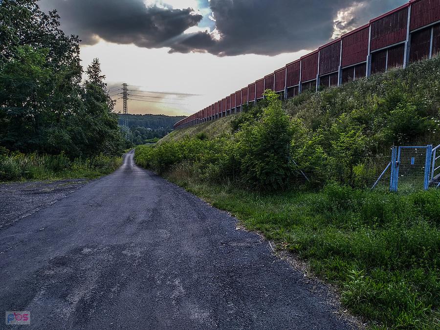 A może wzdłuż Autostrady?