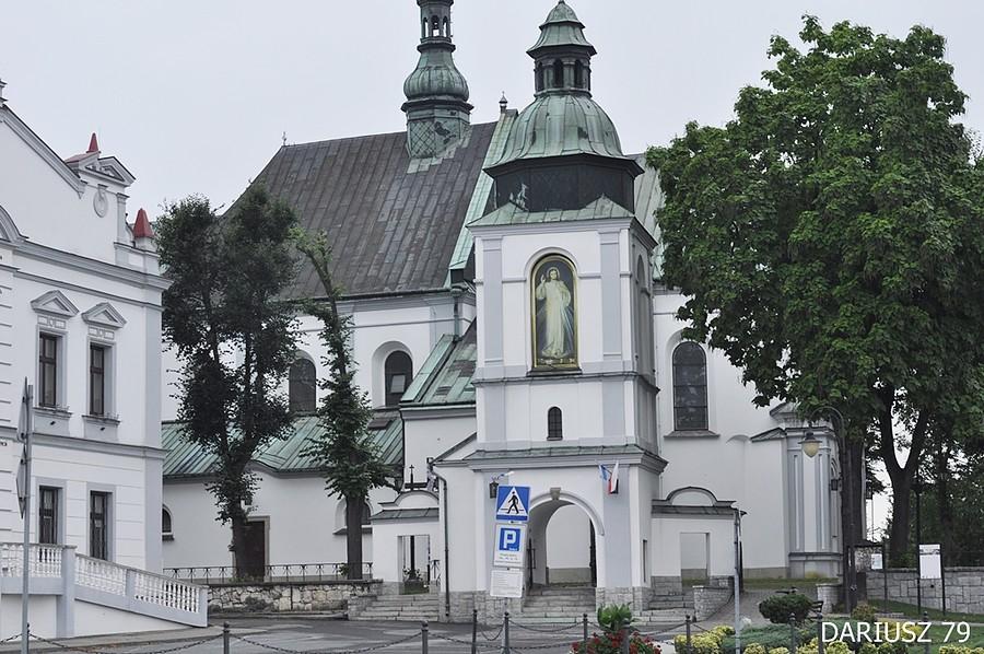 Żabno - Parafia rzymskokatolicka Ducha Świętego