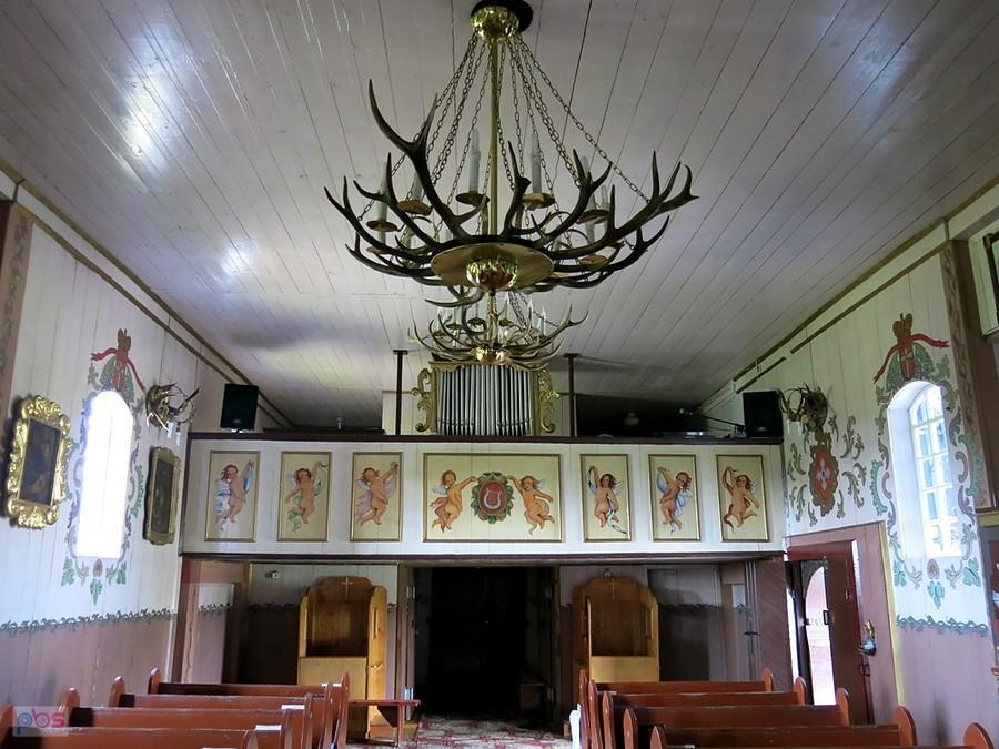 Wierzbie - organy i żyrandol