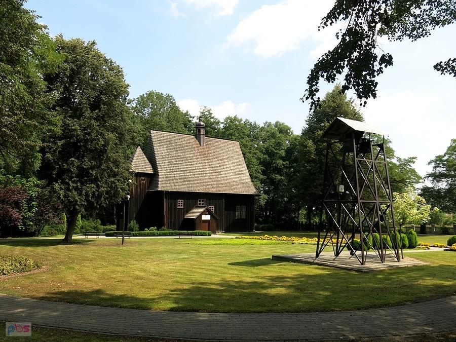 Popowice - późnogotycki kościółek z ok. 1520r.