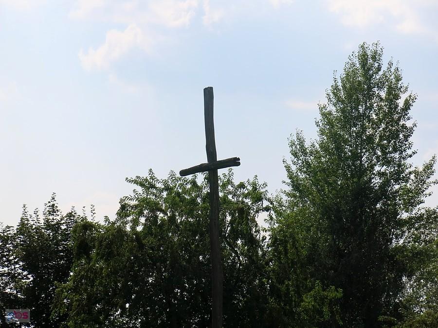 Kolejna Droga Krzyżowa obok