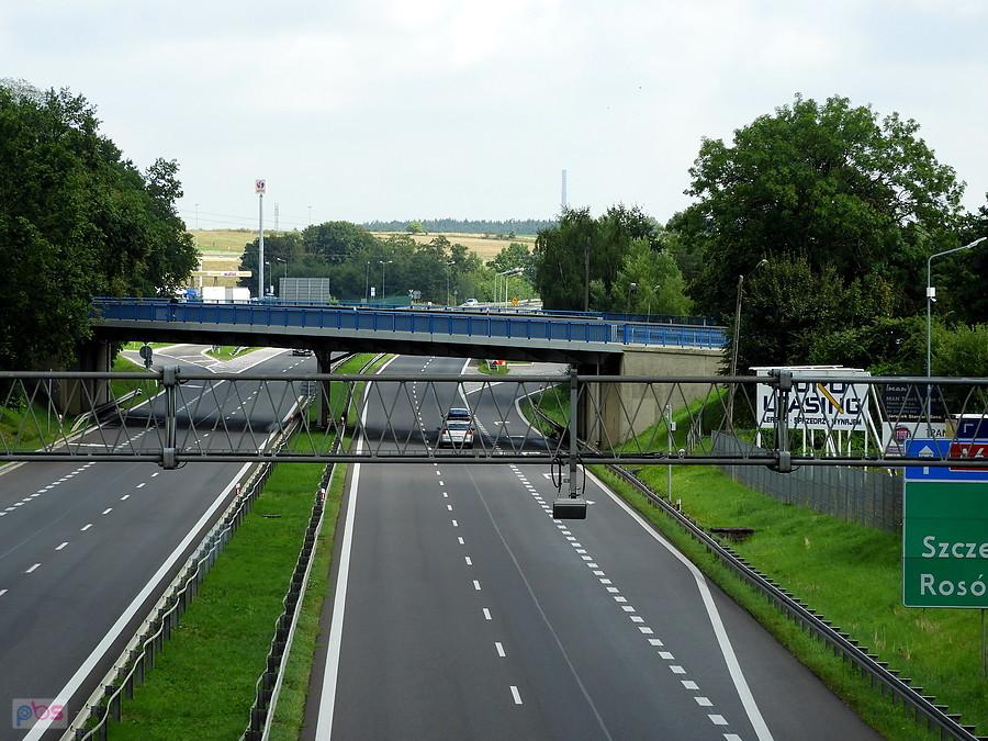 Nad autostradą pod Kołbaskowem.