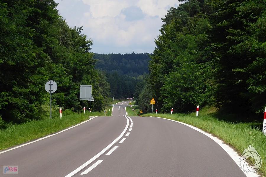 drogi po Roztoczańskich pagórach
