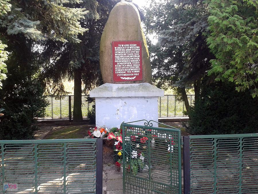 Pomnik upamiętniający bitwę nad Bzurą, Orłów-Parcel