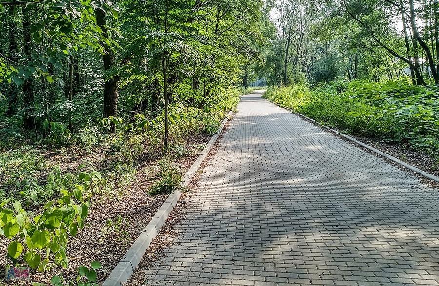 Ostatnio jechałem tędy gdy było klepisko dobre kilka lat temu