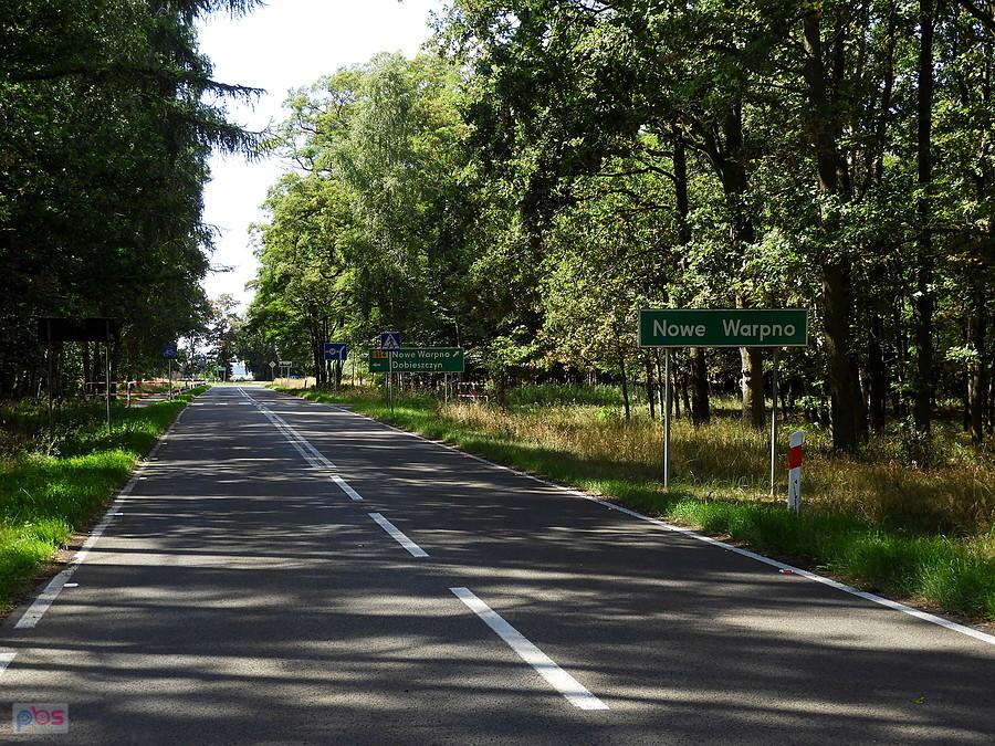 Nowe Warpno tuż, tuż ale skręciłem na Dobieszczyn.