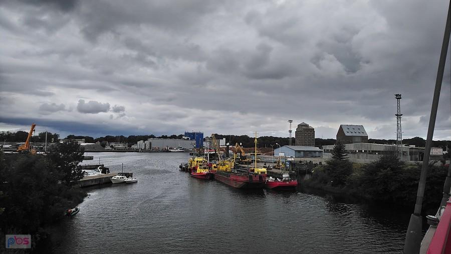Widok z Mostu Portowego
