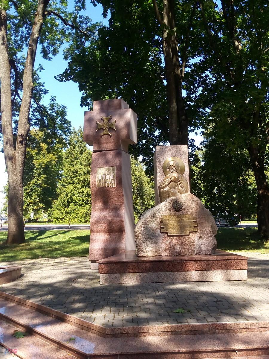 Pomnik ofiar Katynia, ale tych z II wojny światowej