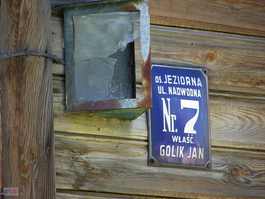 Tabliczka adresowa na chacie z Jeziorny