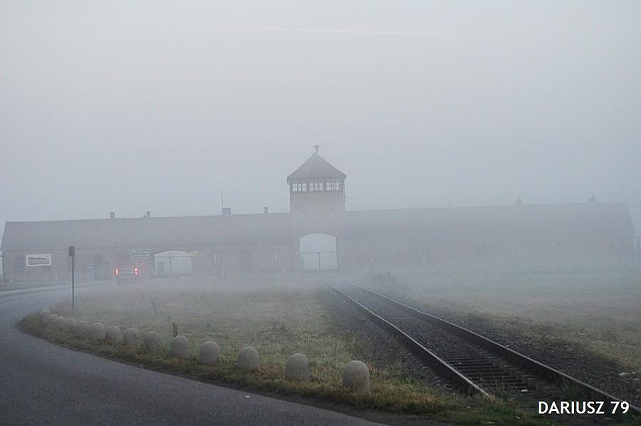 Oświęcim Brzezinka - Birkenau Historyczna Brama