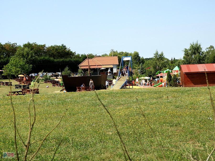 Smętowice - plac zabaw.