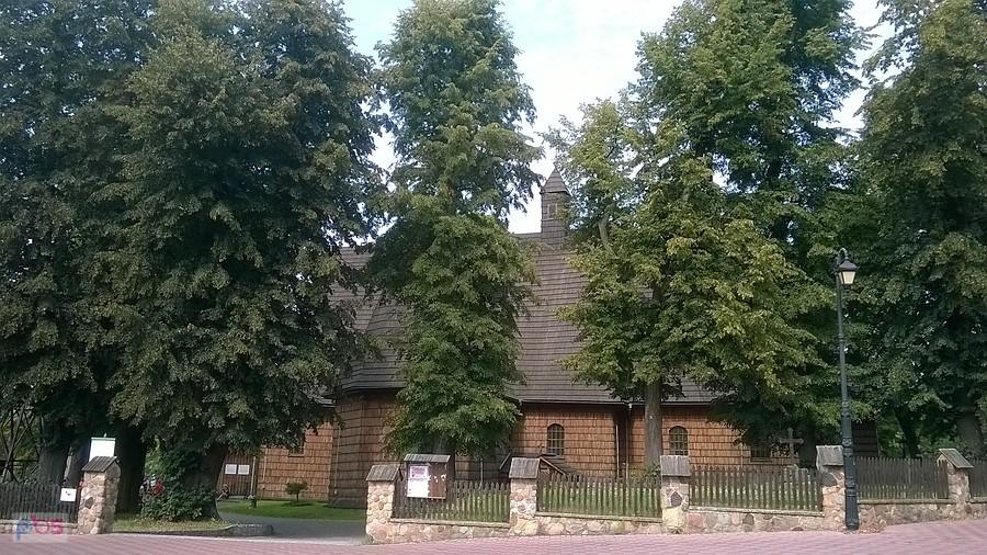 Sanktuarium Matki Boskiej Truskolaskiej kościół modrzewiowy z XVIII w.