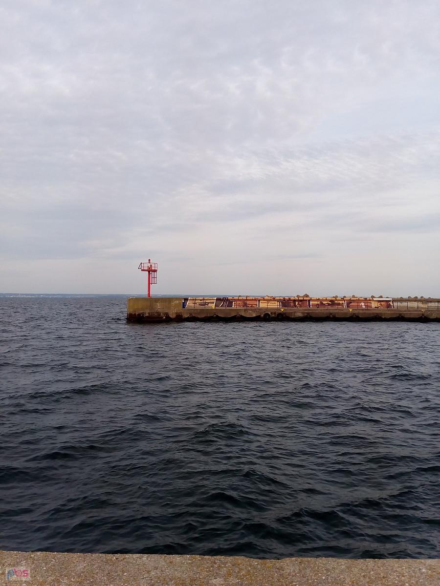 Portowy falochron