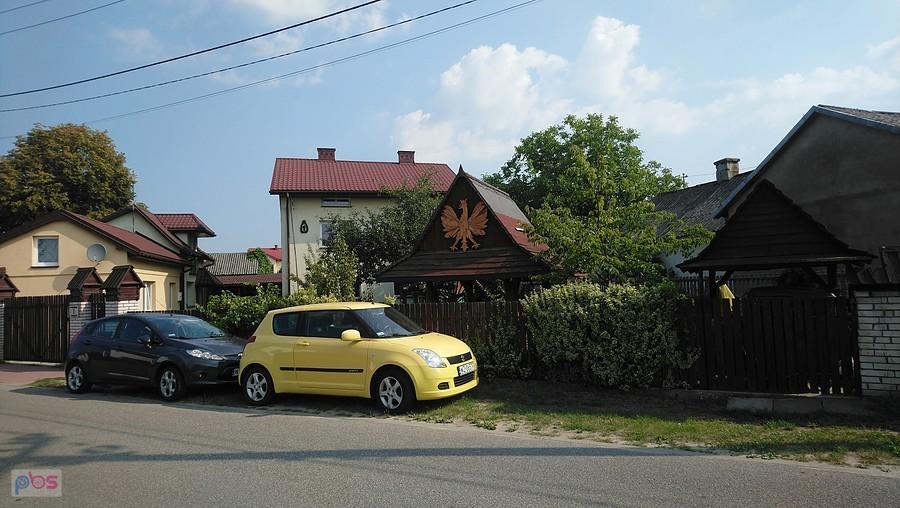 Orzeł z desek jak żywy