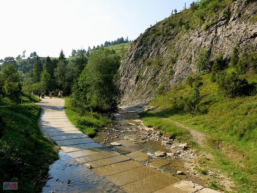 Skałki w Rez. Biała Woda