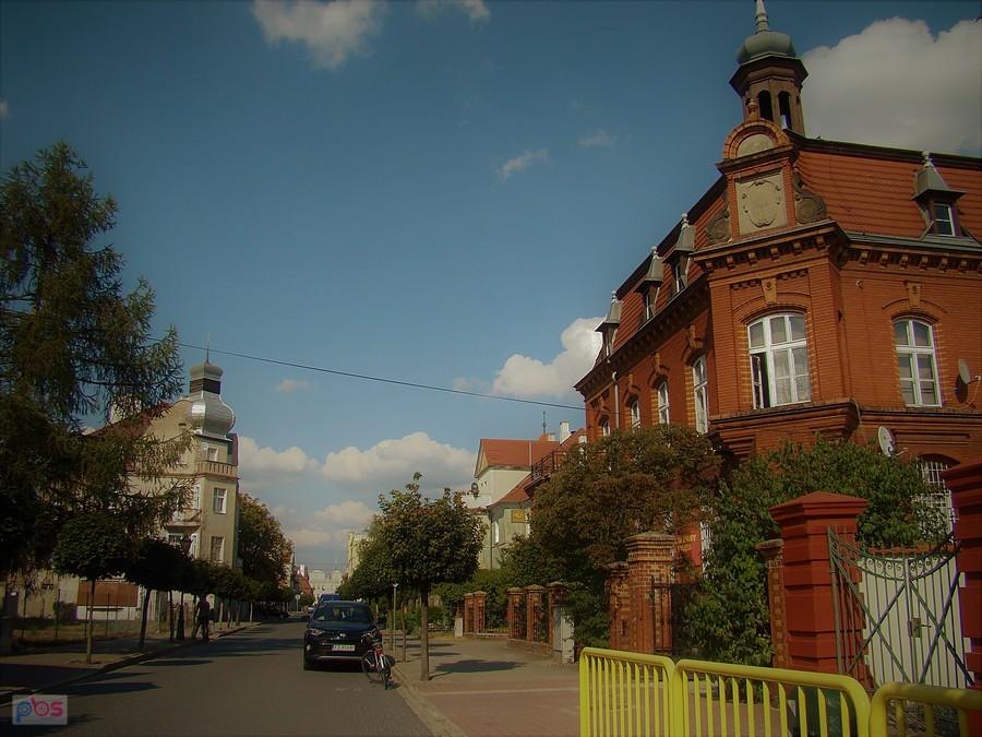 Zabytkowe budynki na ulicy Dworcowej w Bytomiu Odrz.