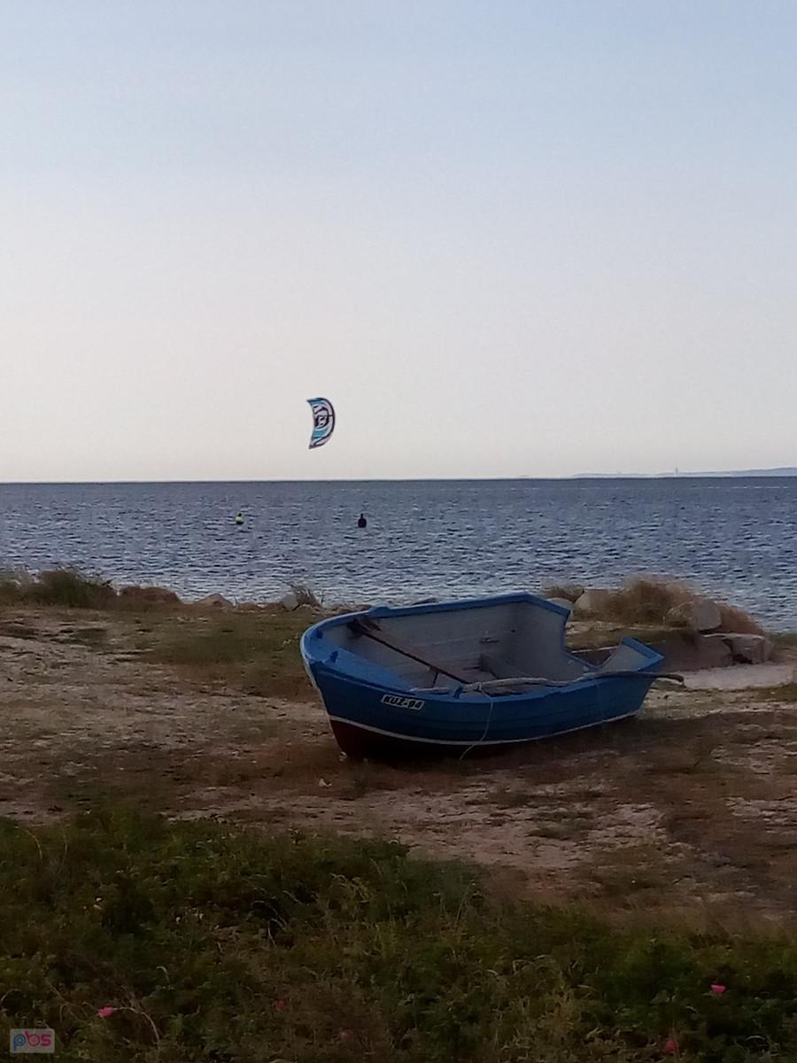 Łódka na brzegu