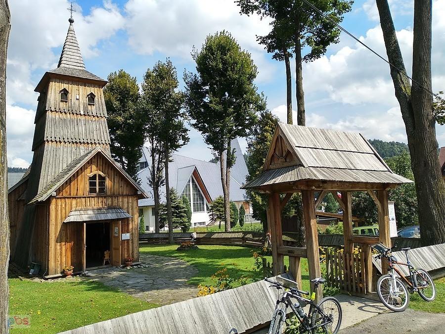 Kościół pw. Narodzenia Najświętszej Maryi Panny - obecnie galeria