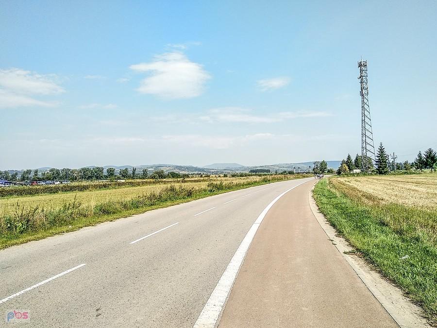 Jaka piękna droga rowerowa