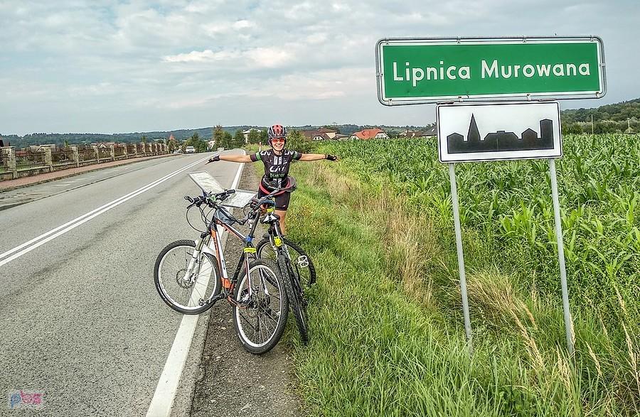 Przy znaku Lipnica Murowana