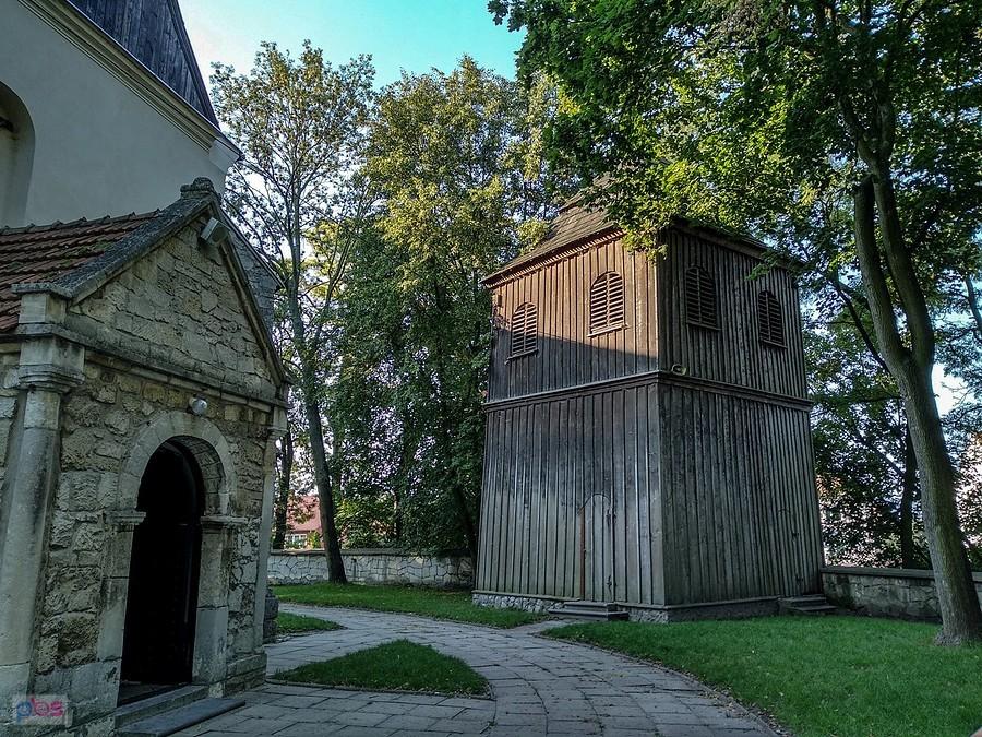 Kościół p.w. Wniebowzięcia NMP w Chroberzy