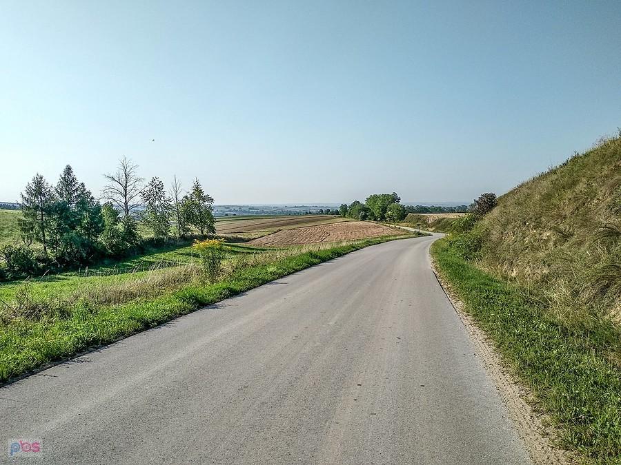 z górki na pazurki