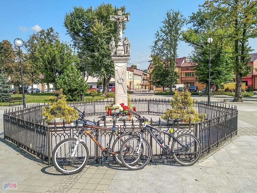 Na rynku w Skalbmierzu