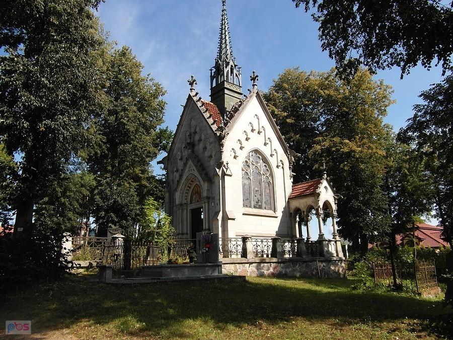 Cmentarz w Supraślu- Kaplica grobowa rodziny Buchholtzów