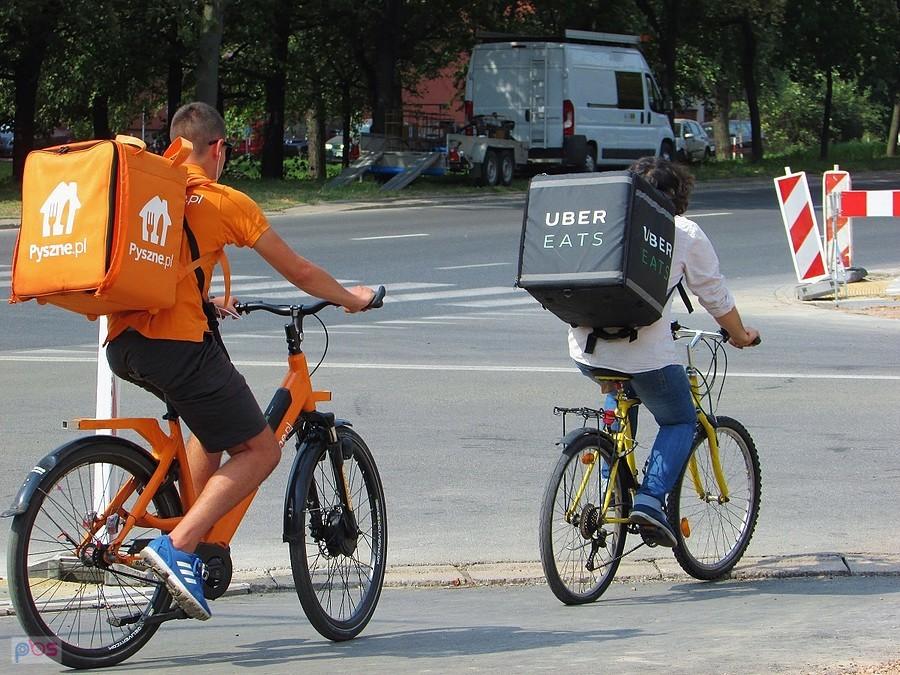 Pyszne vs Uber Eats