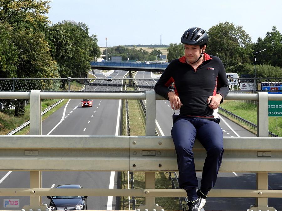Kuba nad autostradą tuż za Kołbaskowem.