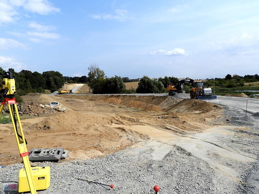 Tuż za Kołbaskowem - budowa nowej drogi.