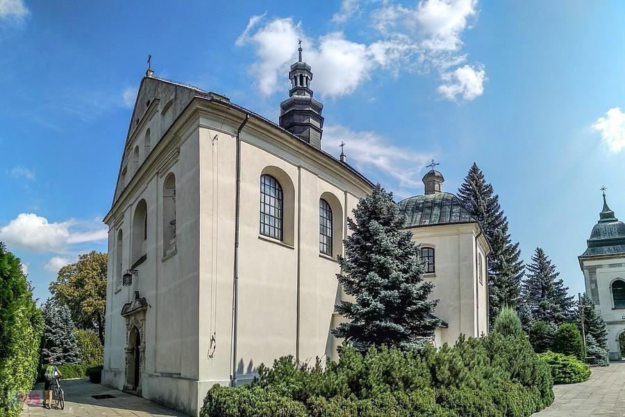 Kościół p.w. św. Piotra i Pawła Apostołów w Kijach