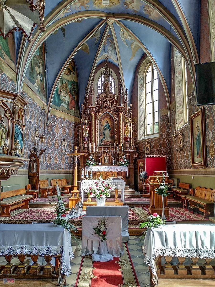 Wnętrze kościoła w Szańcu
