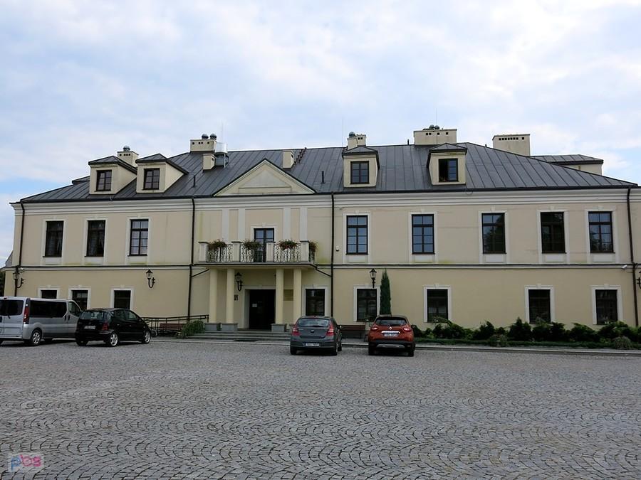 Odbudowany zamek w Stopnicy