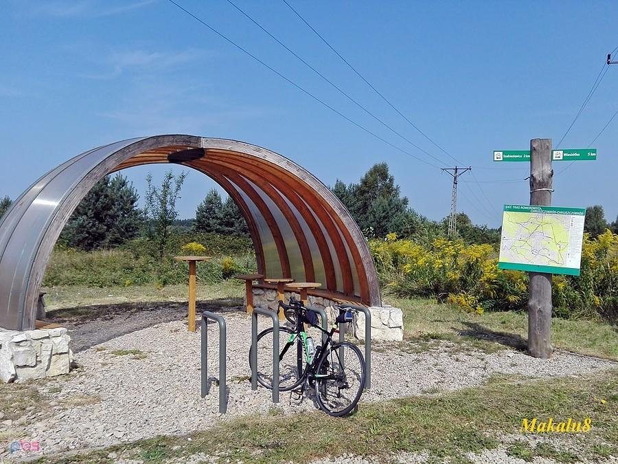 Przystanek w Chruszczobrodzie