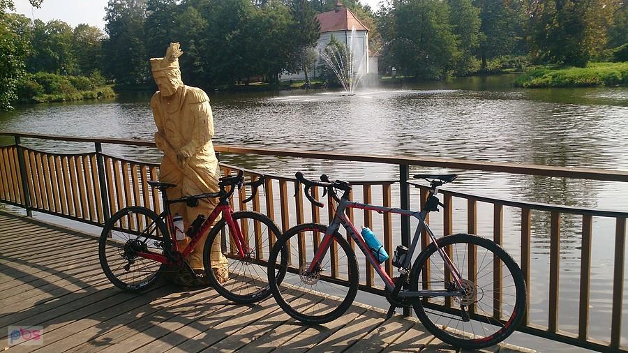 Nad jeziorkiem w Zwierzyńcu