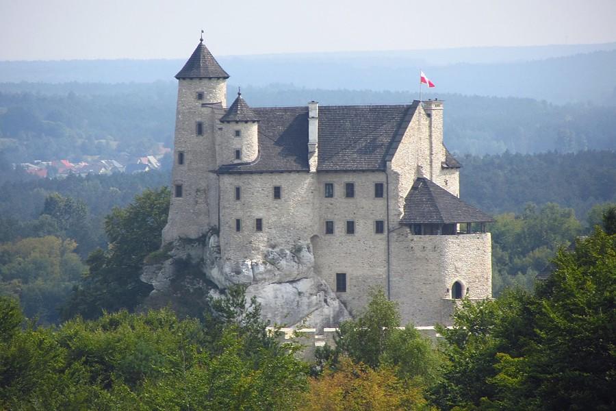 Bobolice z oddali