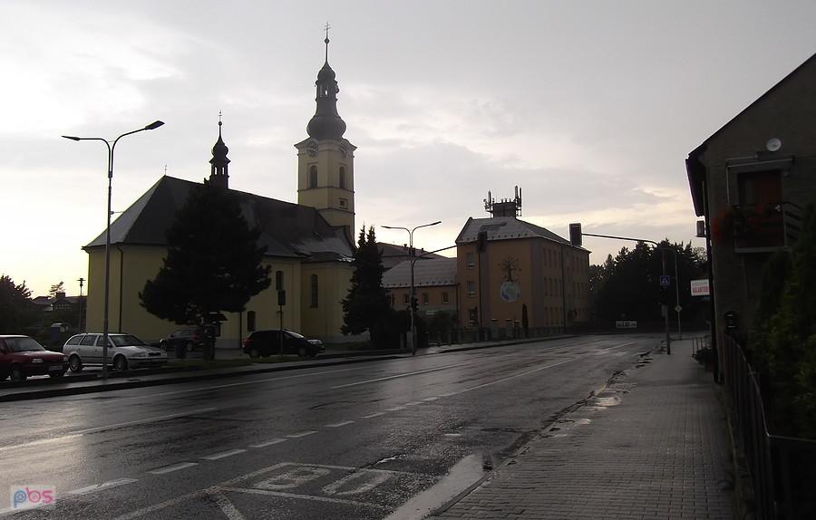 Zaczęło padać, jadę w tym deszczu, nie zanosi się na zmianę pogody