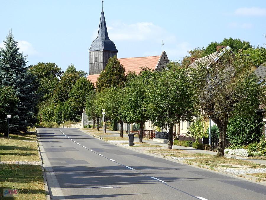 Miejscowość Glasow na trasie do Loecnitz.